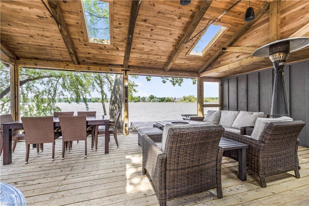 43 Mcclintock Drive, Puslinch, ON - Outdoor With Deck Patio Veranda With Exterior