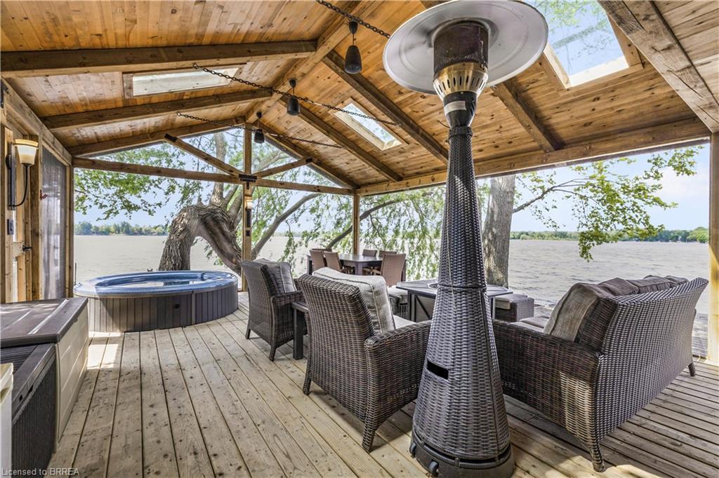 43 Mcclintock Drive, Puslinch, ON - Outdoor With Deck Patio Veranda With Exterior