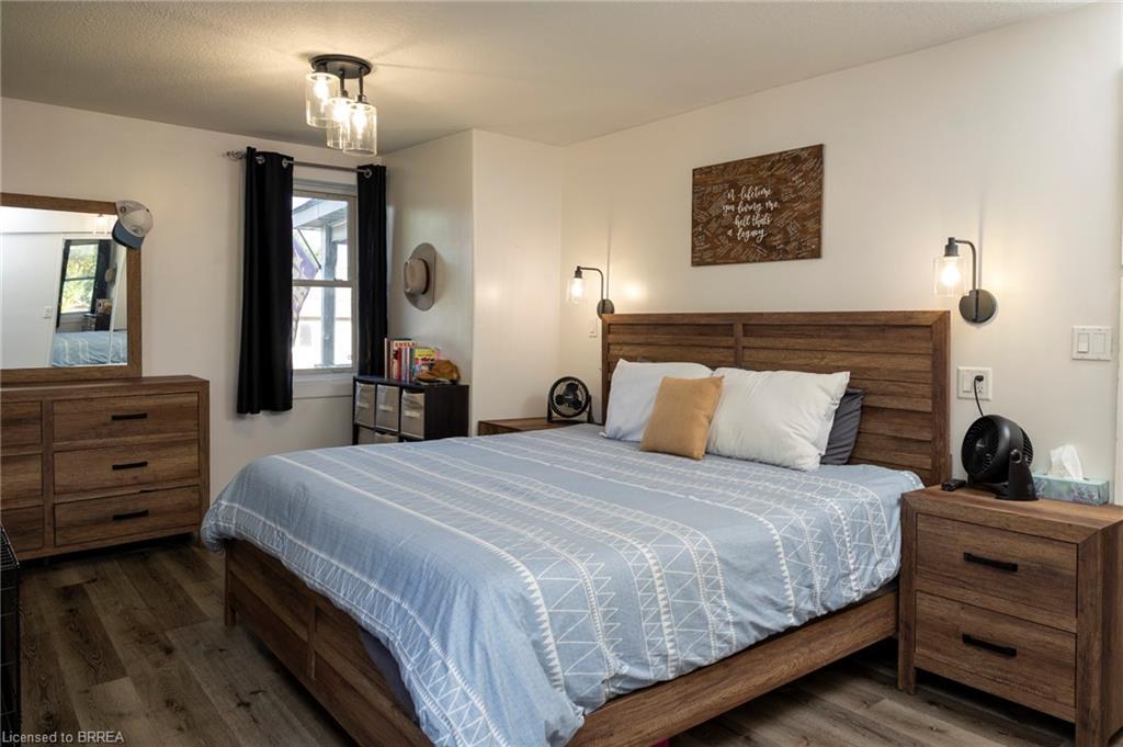 47 Simcoe Street, Scotland, ON - Indoor Photo Showing Bedroom