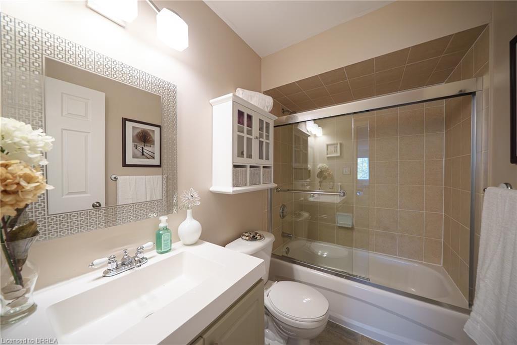 4106 Kryzan Drive, Burlington, ON - Indoor Photo Showing Bathroom