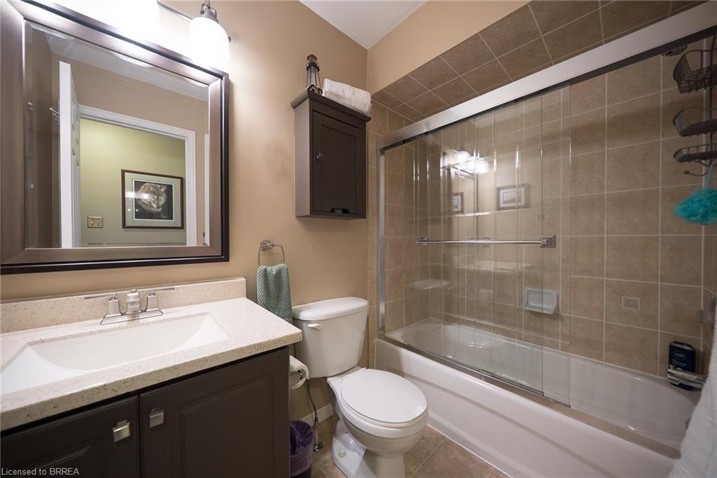 4106 Kryzan Drive, Burlington, ON - Indoor Photo Showing Bathroom