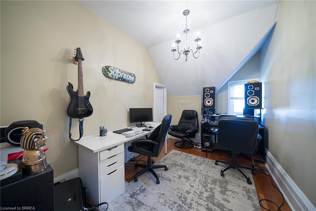 35 Murray Street, Brantford, ON - Indoor Photo Showing Office