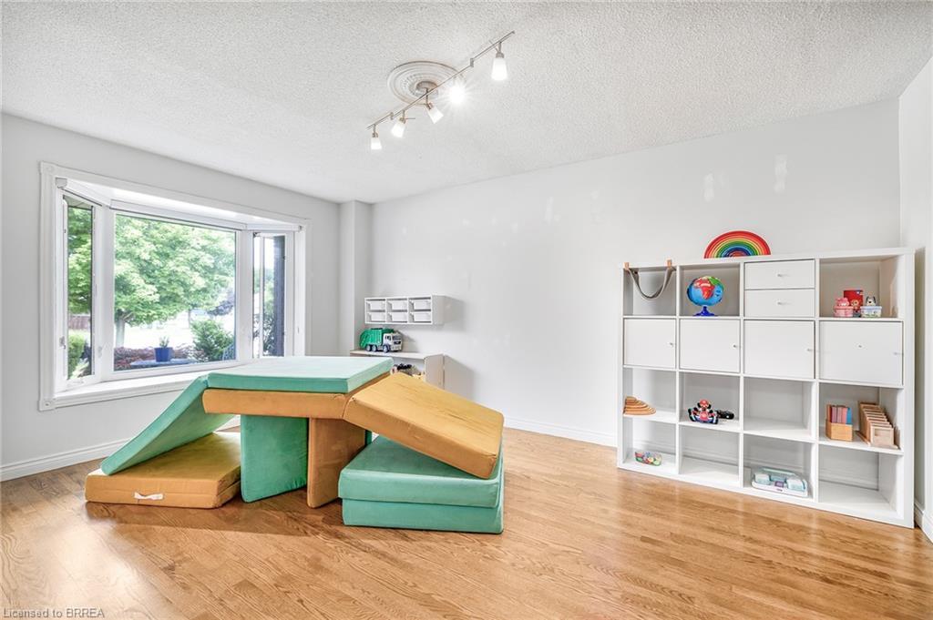 26 Dundalk Crescent, Brampton, ON - Indoor Photo Showing Other Room