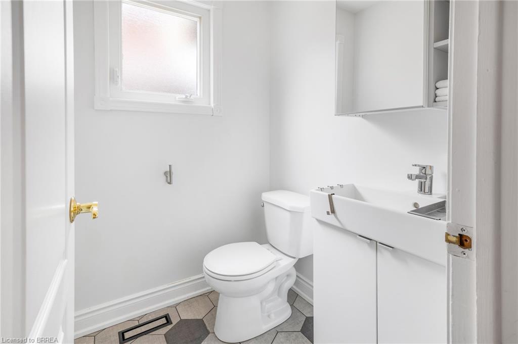 26 Dundalk Crescent, Brampton, ON - Indoor Photo Showing Bathroom