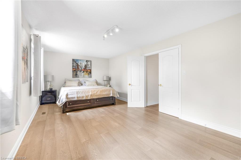 26 Dundalk Crescent, Brampton, ON - Indoor Photo Showing Bedroom