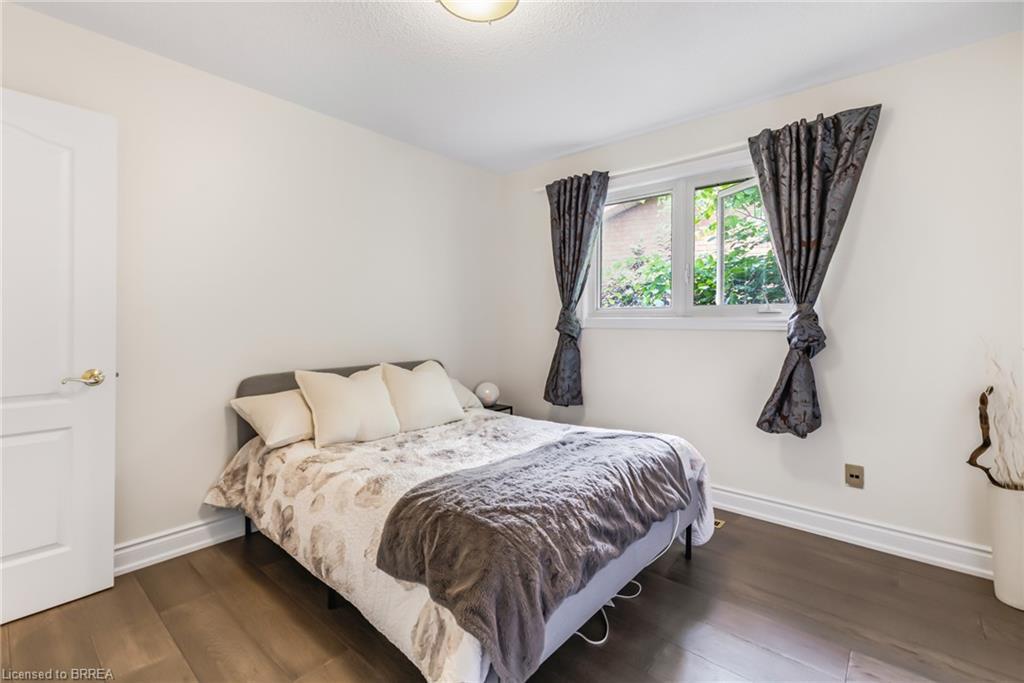 26 Dundalk Crescent, Brampton, ON - Indoor Photo Showing Bedroom
