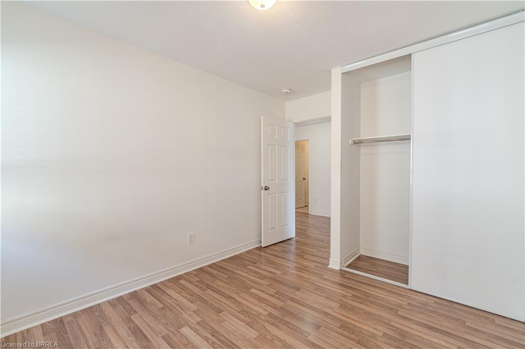 77 Barlow Place Place, Paris, ON - Indoor Photo Showing Other Room