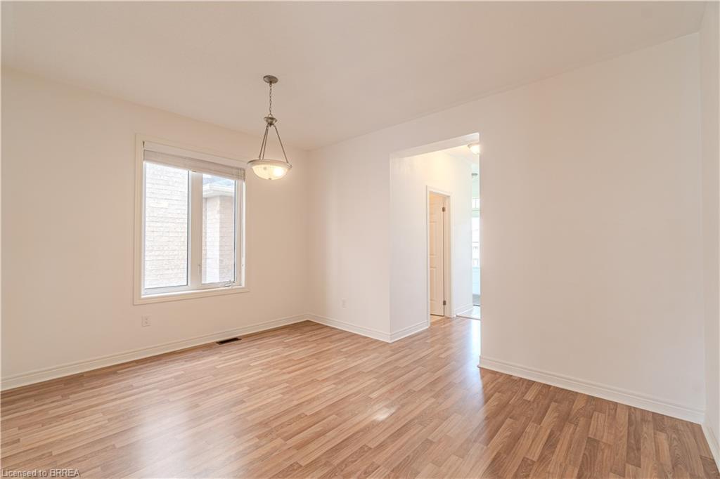 77 Barlow Place Place, Paris, ON - Indoor Photo Showing Other Room