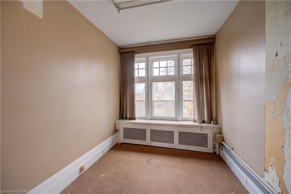 41 Wellington Street, Brantford, ON