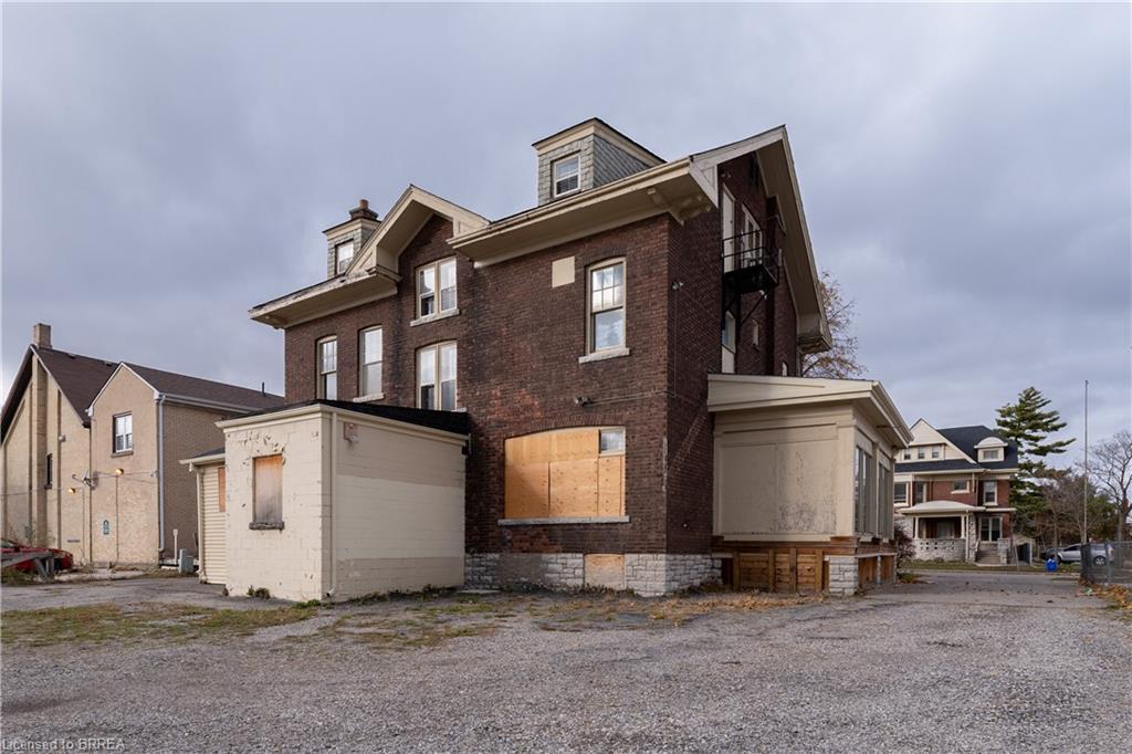 41 Wellington Street, Brantford, ON