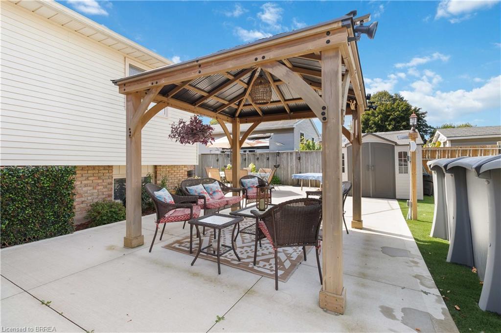 34 Sympatica Crescent, Brantford, ON - Outdoor