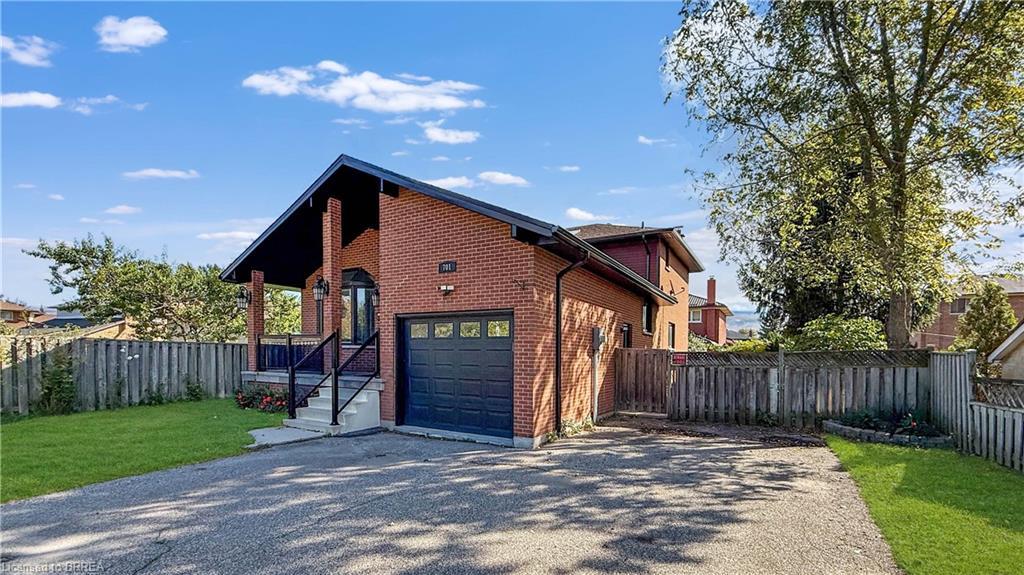 701 Upper Paradise Road, Hamilton, ON - Outdoor