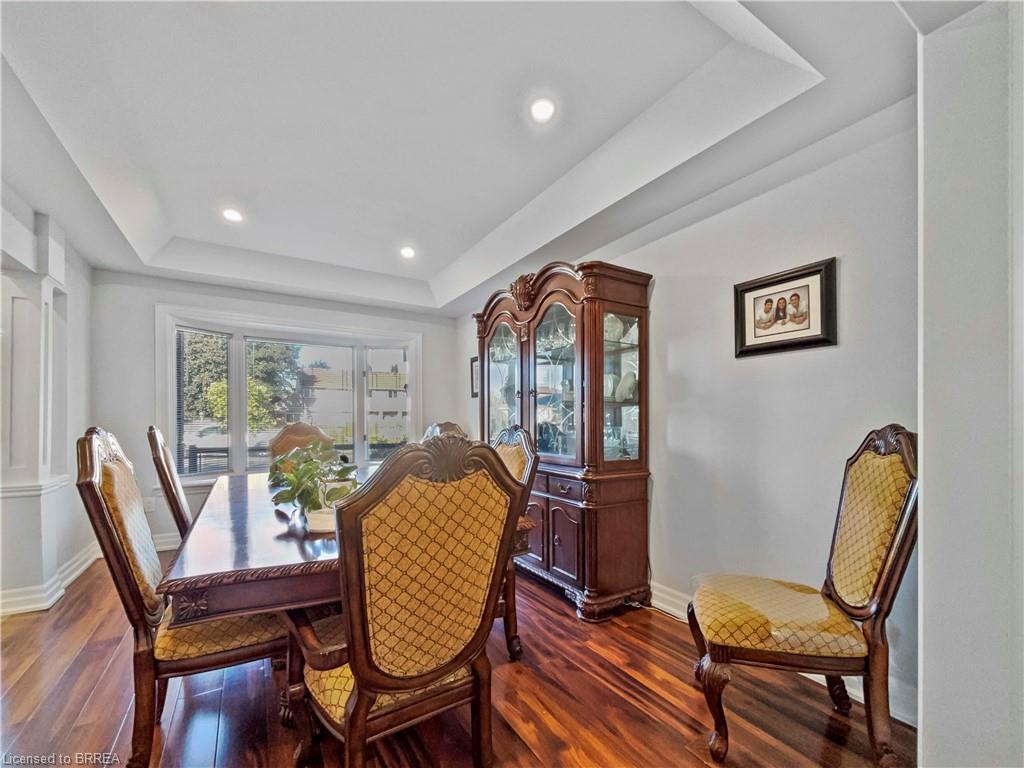 701 Upper Paradise Road, Hamilton, ON - Indoor