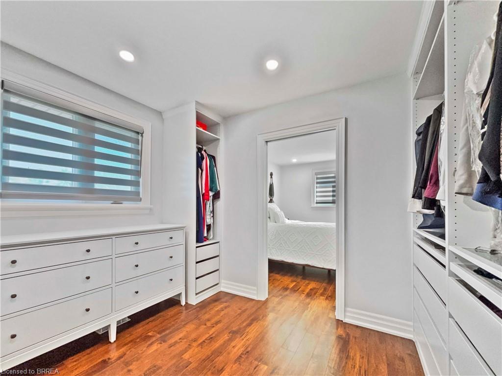 701 Upper Paradise Road, Hamilton, ON - Indoor