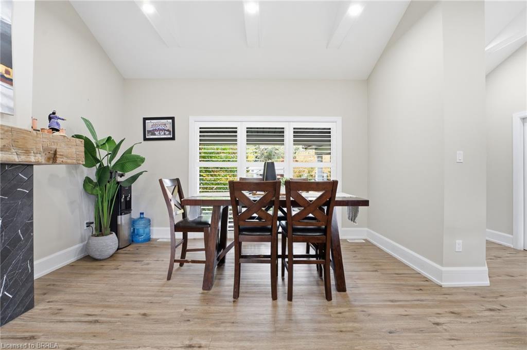 12 Halftree Place, Brantford, ON - Indoor