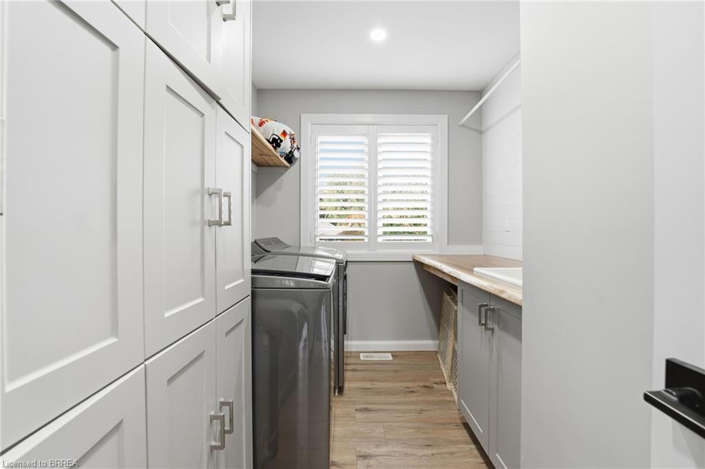 12 Halftree Place, Brantford, ON - Indoor