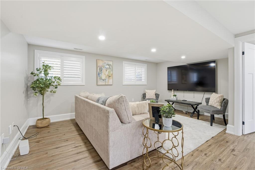 12 Halftree Place, Brantford, ON - Indoor