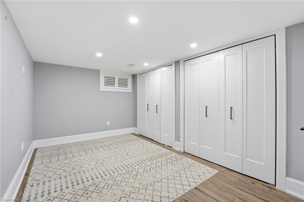 12 Halftree Place, Brantford, ON - Indoor