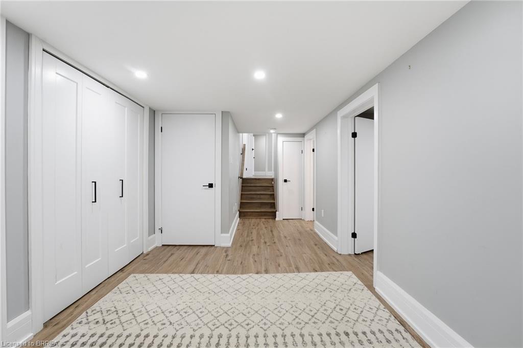 12 Halftree Place, Brantford, ON - Indoor Photo Showing Other Room