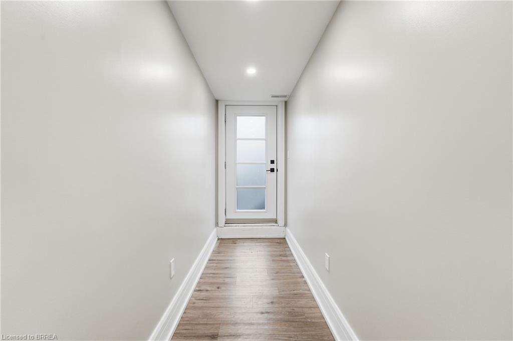 12 Halftree Place, Brantford, ON - Indoor Photo Showing Other Room