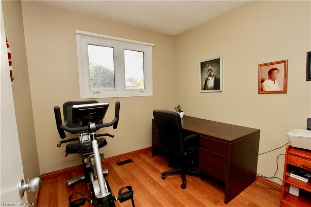 388 Brantwood Park Road, Brantford, ON - Indoor