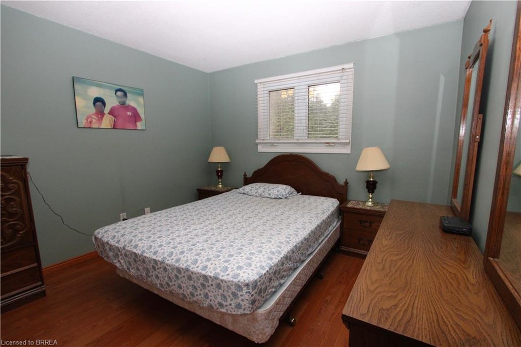388 Brantwood Park Road, Brantford, ON - Indoor Photo Showing Bedroom