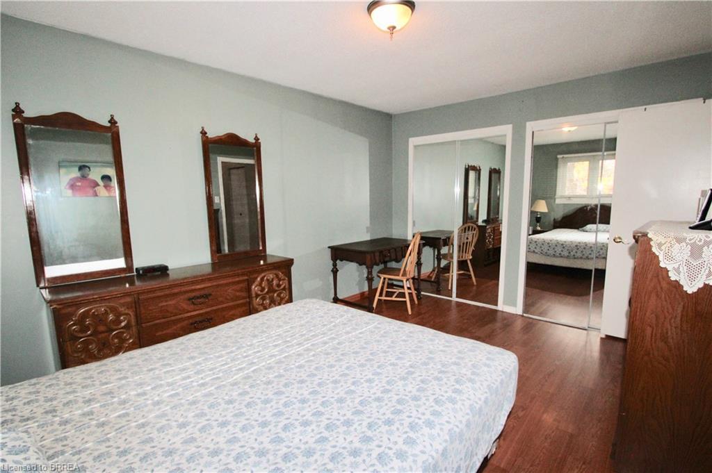 388 Brantwood Park Road, Brantford, ON - Indoor Photo Showing Bedroom