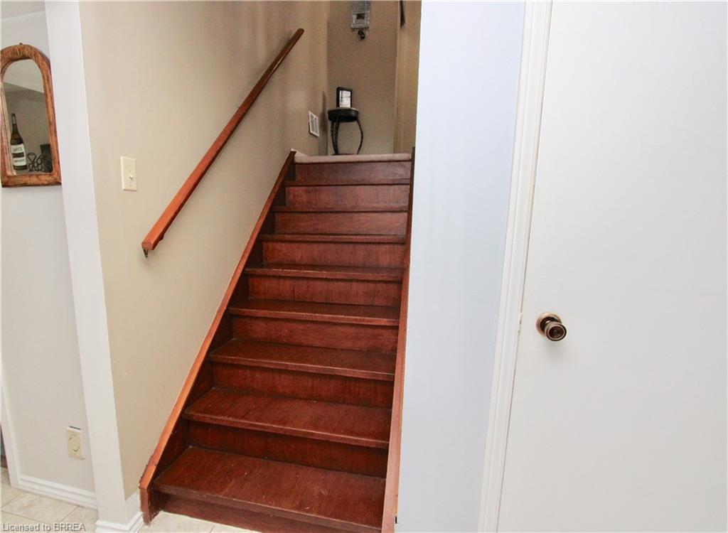 388 Brantwood Park Road, Brantford, ON - Indoor Photo Showing Other Room