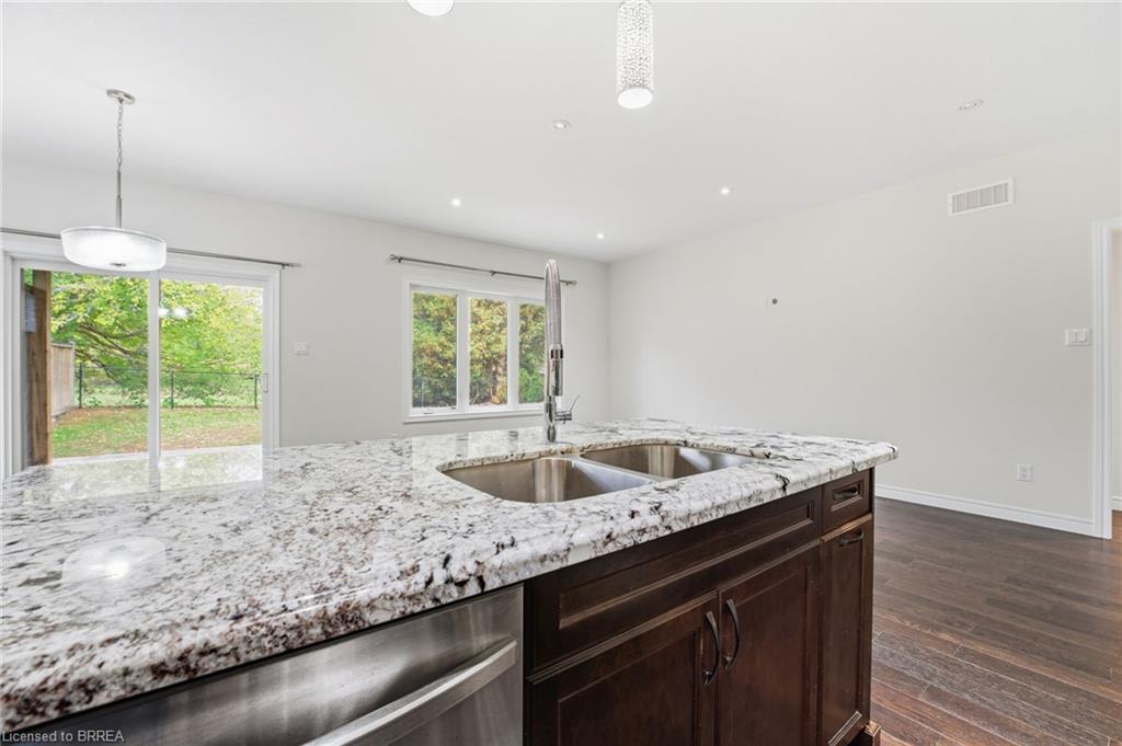 11 Cottonwood Street, Waterford, ON - Indoor Photo Showing Kitchen With Double Sink With Upgraded Kitchen