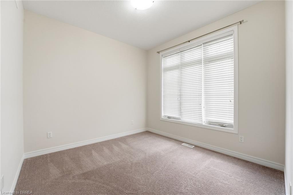 11 Cottonwood Street, Waterford, ON - Indoor Photo Showing Other Room