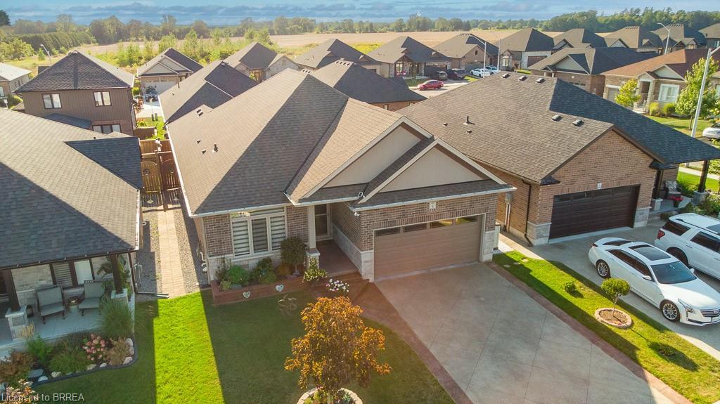 6 Gibbons Street, Waterford, ON - Outdoor