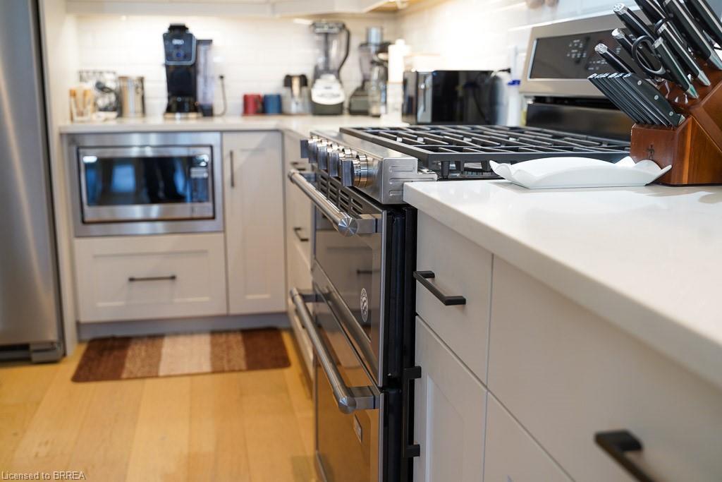 6 Gibbons Street, Waterford, ON - Indoor Photo Showing Kitchen