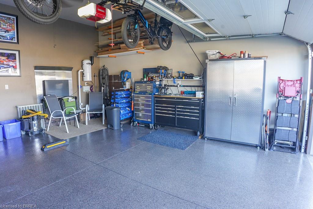 6 Gibbons Street, Waterford, ON - Indoor