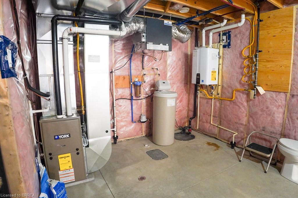 6 Gibbons Street, Waterford, ON - Indoor Photo Showing Basement