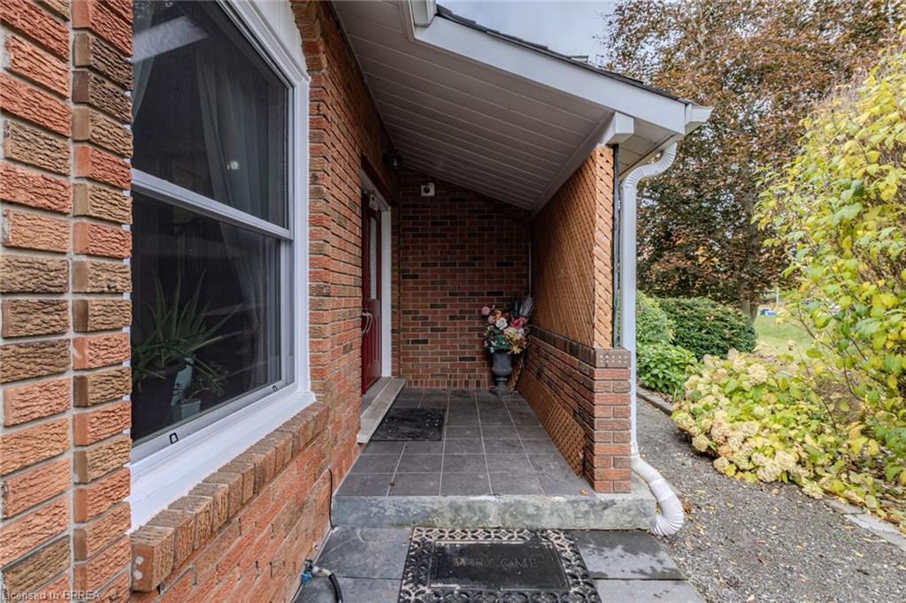 2104 Governors Road, Hamilton, ON - Outdoor With Exterior