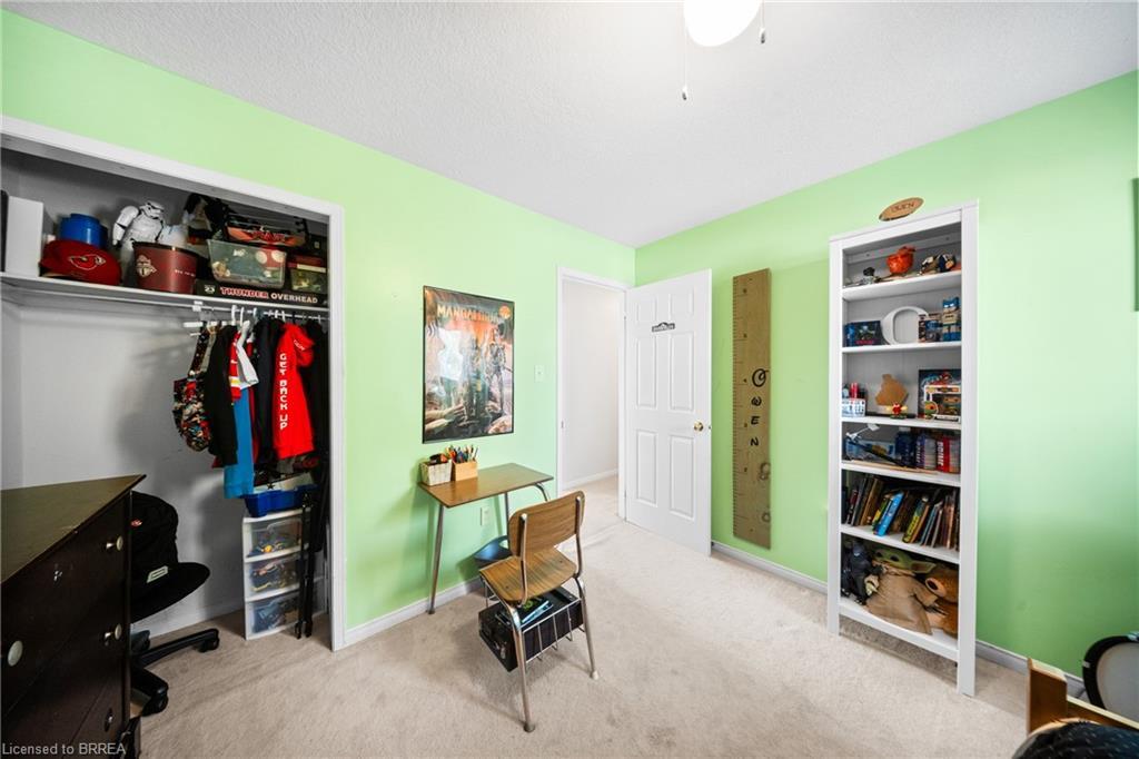 132 Blackburn Drive, Brantford, ON - Indoor