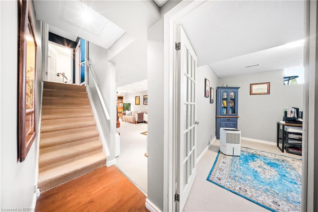 132 Blackburn Drive, Brantford, ON - Indoor