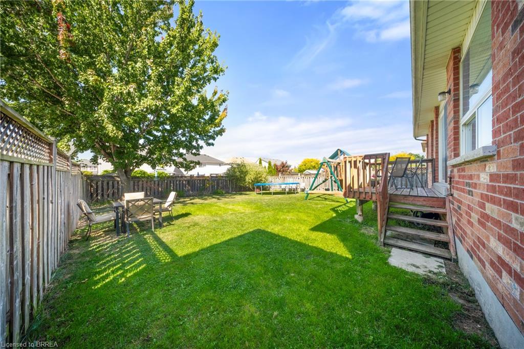 132 Blackburn Drive, Brantford, ON - Outdoor