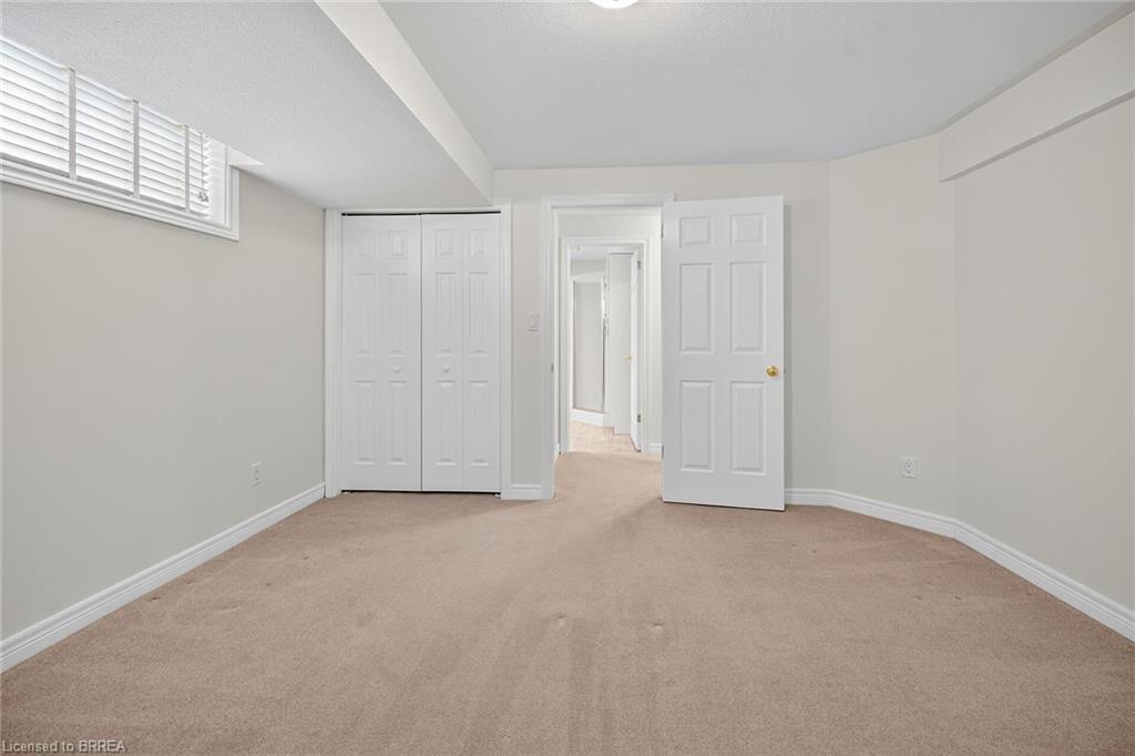 4-385 Park Road N, Brantford, ON - Indoor Photo Showing Other Room