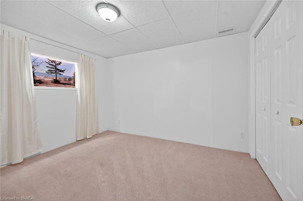 4-385 Park Road N, Brantford, ON - Indoor Photo Showing Other Room