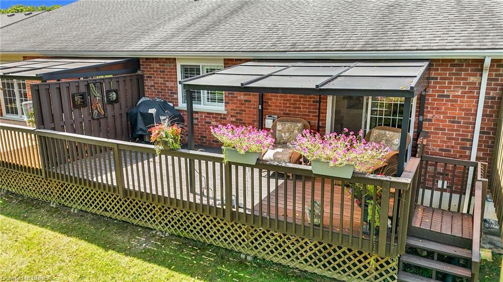 21-53 Beverly Street E, St. George, ON - Outdoor With Deck Patio Veranda