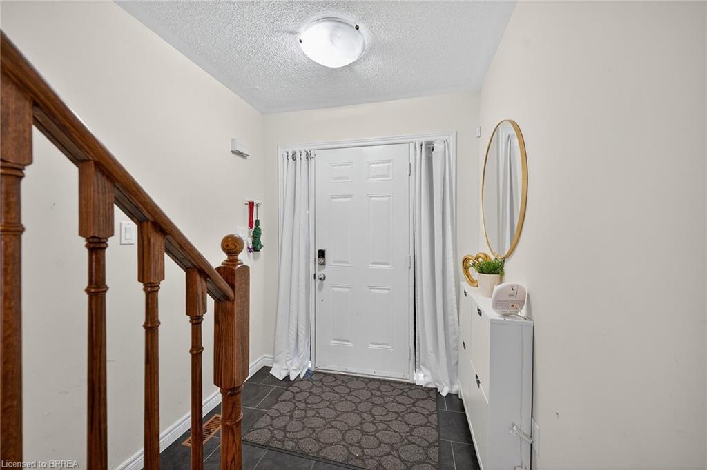 96-20 Mcconkey Crescent, Brantford, ON - Indoor Photo Showing Other Room