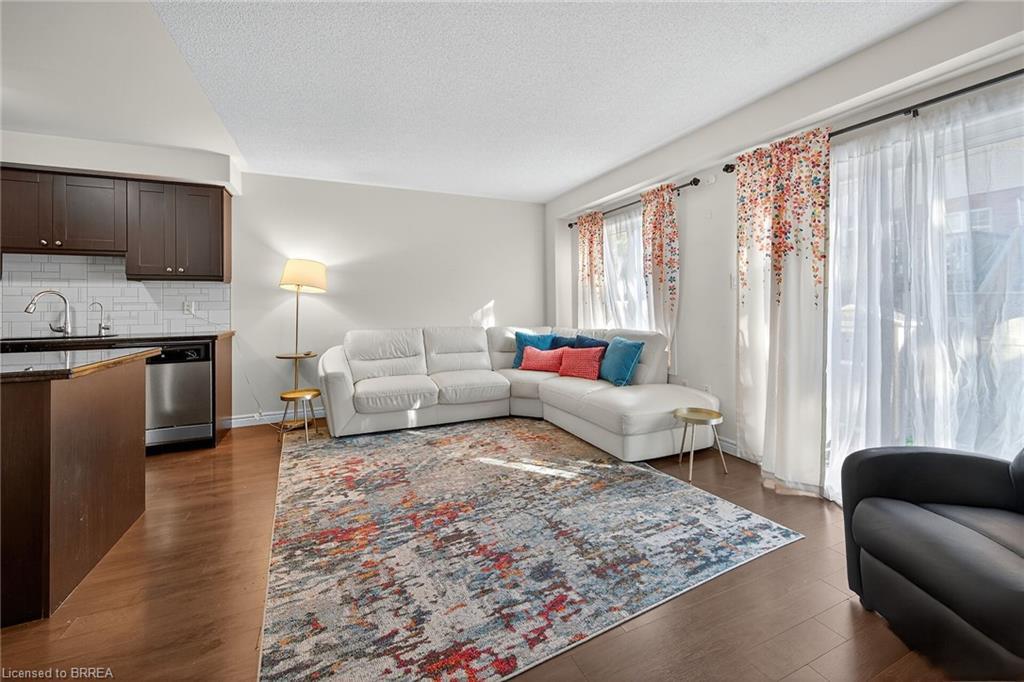 96-20 Mcconkey Crescent, Brantford, ON - Indoor Photo Showing Other Room