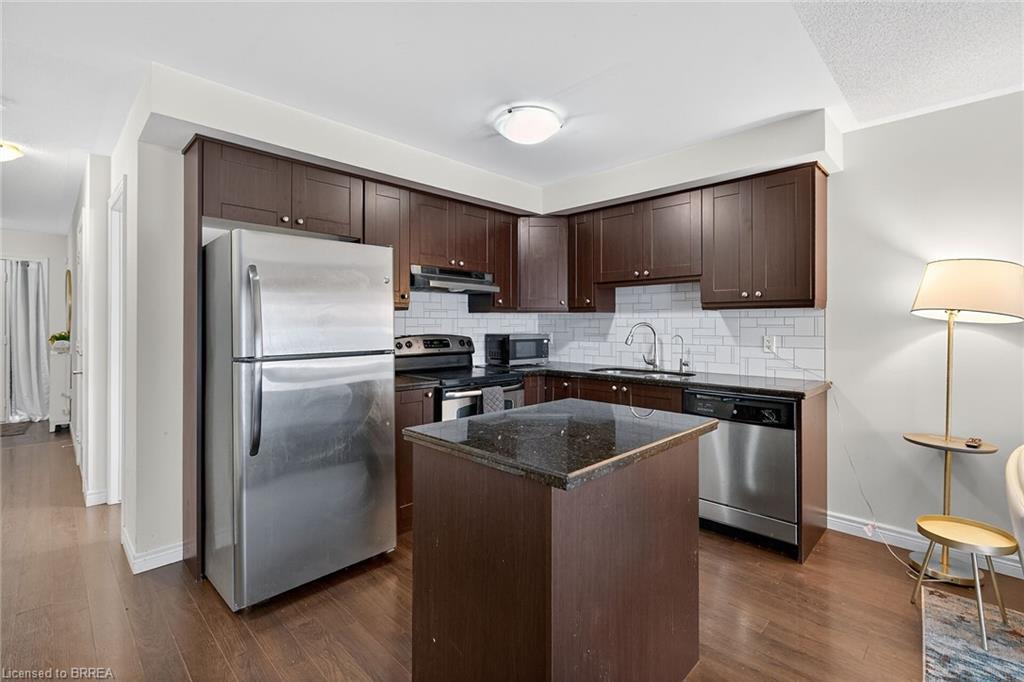96-20 Mcconkey Crescent, Brantford, ON - Indoor Photo Showing Kitchen