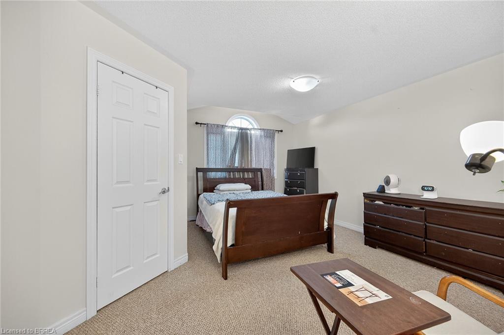 96-20 Mcconkey Crescent, Brantford, ON - Indoor Photo Showing Bedroom