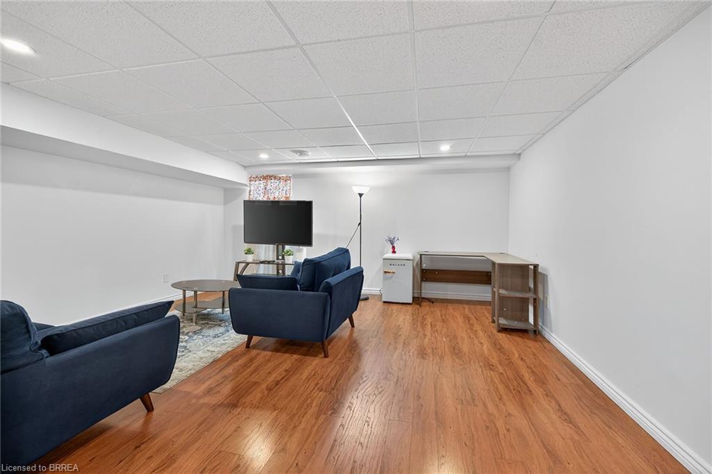 96-20 Mcconkey Crescent, Brantford, ON - Indoor