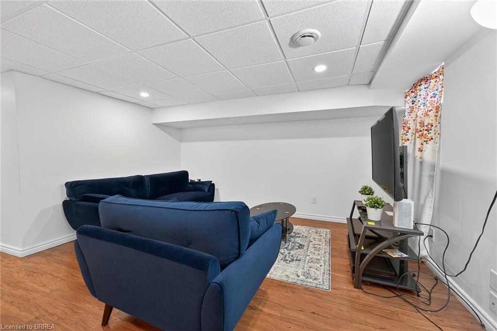 96-20 Mcconkey Crescent, Brantford, ON - Indoor