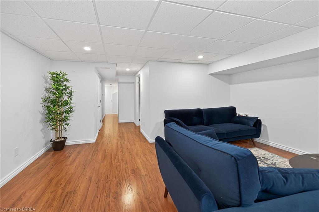 96-20 Mcconkey Crescent, Brantford, ON - Indoor