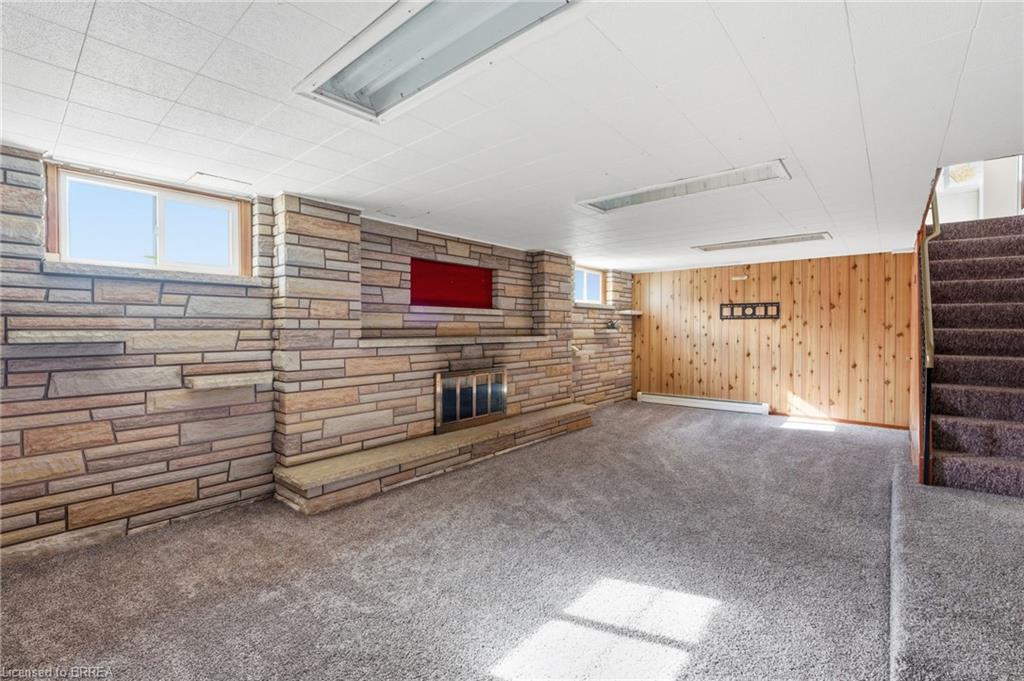 42 Jerseyville Road, Brantford, ON - Indoor Photo Showing Other Room