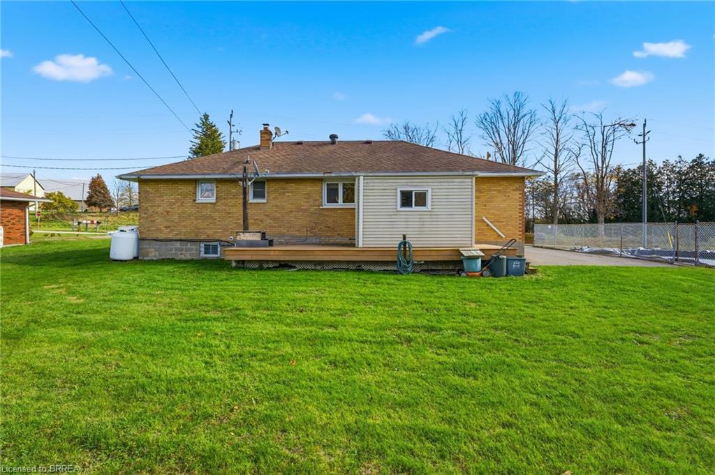 42 Jerseyville Road, Brantford, ON - Outdoor